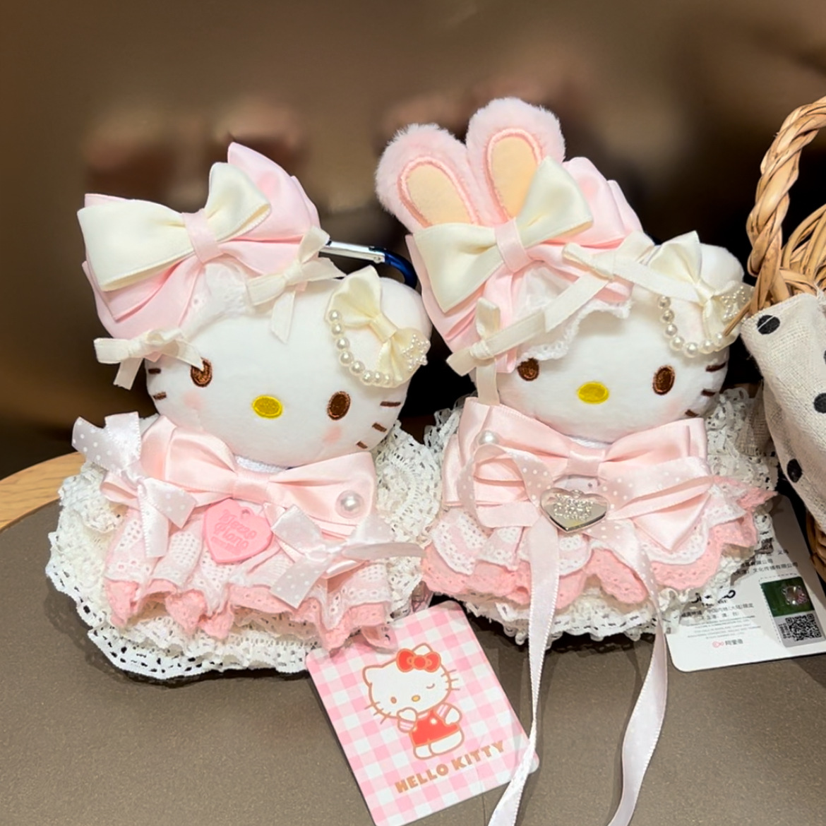 Sanrio Hello Kitty Pink Lolita - Car Accessories Japan ulasan dan harga