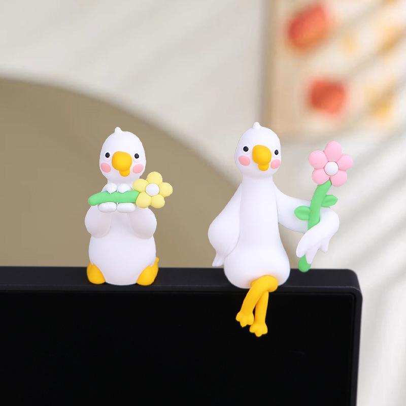 Cute 3D Duck Figurine Mini Res - Car Accessories Gift Ideas ulasan dan harga